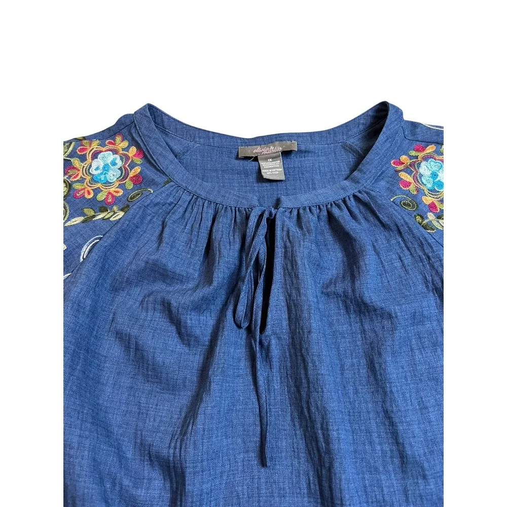 Olivia & Martin Womens 1X Blue Embroidered Floral Sequin Peasant Blouse Tie Neck - Picture 6 of 7
